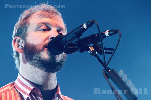 BON IVER - 2011-10-29 - PARIS - Espace Charlie Parker - Grande Halle - 